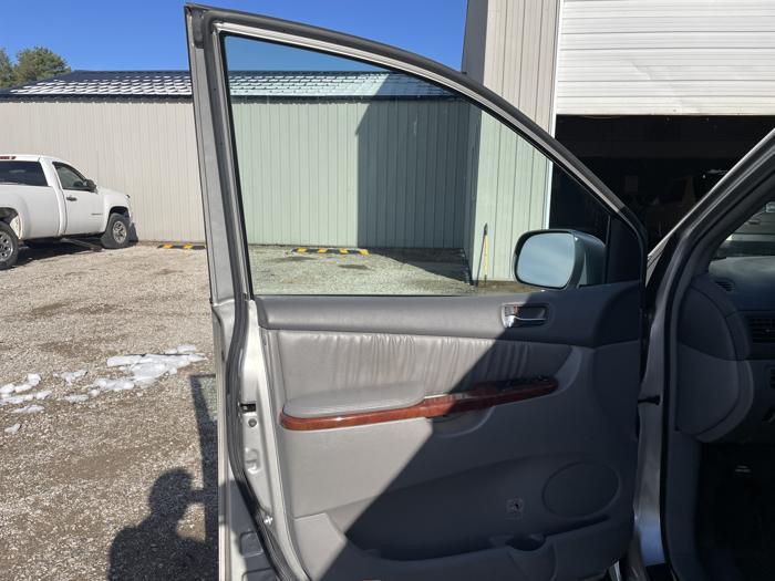 2004 toyota sienna xle with 143682 miles for sale near elk-river, minnesota 70937b5c428a4210853a166b5f59922d.jpg