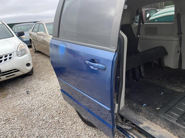 2011 dodge grand-caravan express with 148124 miles for sale near elk-river, minnesota 7132b33d12a443fb978e8d91f54789ae.jpg