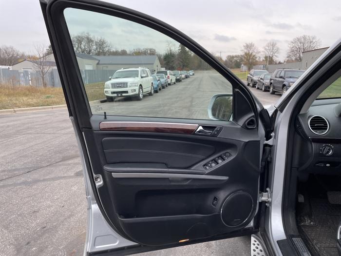 2010 mercedes-benz gl-class 4-matic with 236220 miles for sale near elk-river, minnesota 71c91e1a4d4b43e6b4163fa6359d2254.jpg