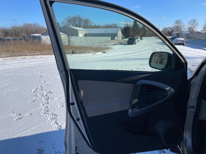 2007 toyota rav4 limited with 136467 miles for sale near elk-river, minnesota 73608100a80649c5bfd4d484c9eebb62.jpg