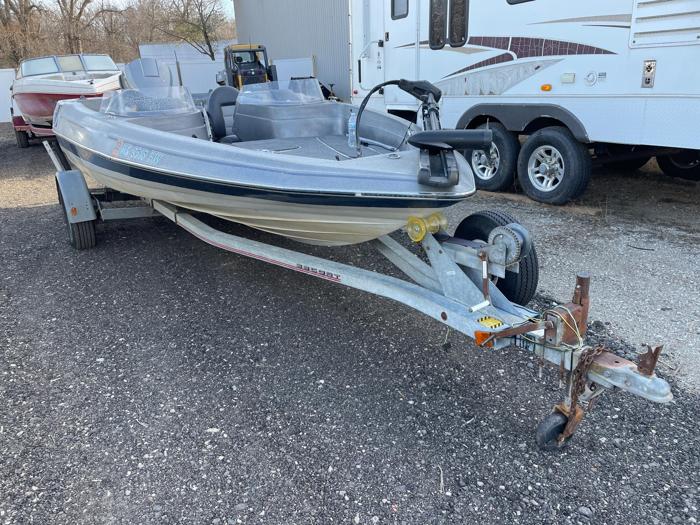 1987 bayliner marine-corp for sale near elk-river, minnesota 75878cfe8756458b8e78e7f6a0d31661.jpg