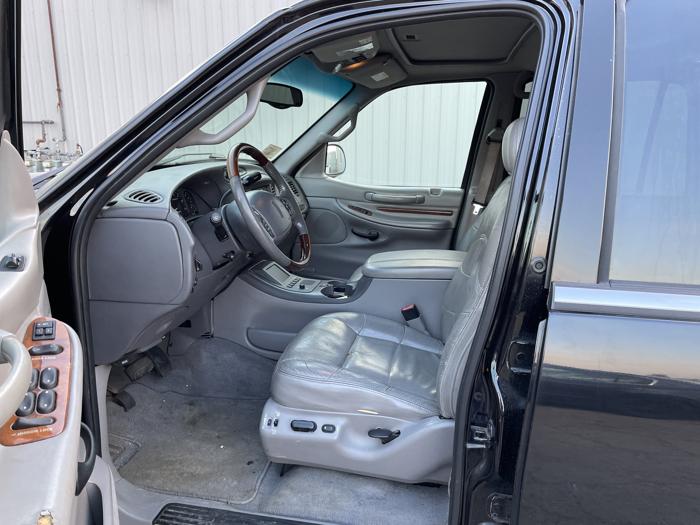 2001 lincoln navigator-l sel with 216101 miles for sale near elk-river, minnesota 7890b7c755654669b05b923576423302.jpg