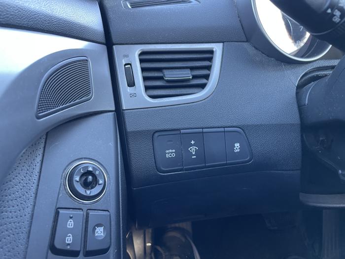 2013 hyundai elantra limited with 159781 miles for sale near elk-river, minnesota 7b997e1cfbb744ba847b9b3d05de0e67.jpg