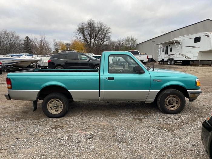 1993 ford ranger-crew-cab-(4-door) xl with 53672 miles for sale near elk-river, minnesota 7c5fd087596243a2b977e09457737cf7.jpg