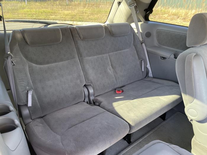 2004 toyota sienna xle with 268017 miles for sale near elk-river, minnesota 7d17719e610f4fb2852840ef81f18cba.jpg