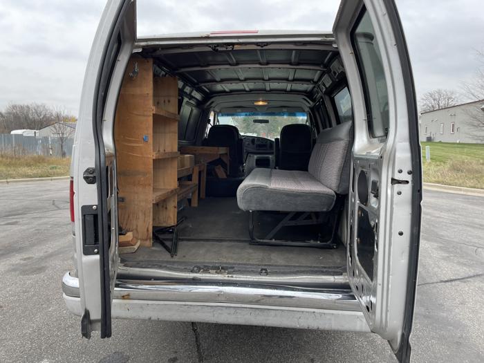 2003 ford e-250 with 145960 miles for sale near elk-river, minnesota 8019d4be3206453a8754048b7ec0d70e.jpg