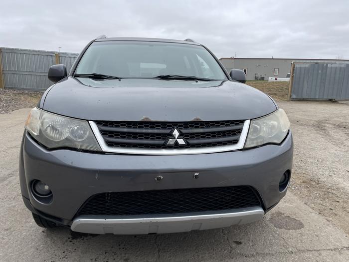 2007 mitsubishi outlander xls with 168949 miles for sale near elk-river, minnesota 8319549d4c0f4c51b30edfb8cdf21b9a.jpg