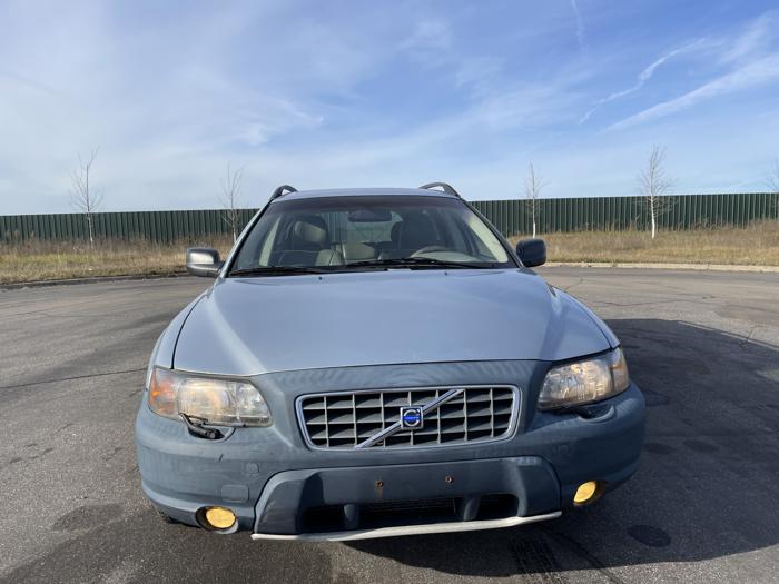 2001 volvo v70 with 186232 miles for sale near elk-river, minnesota 84360991d7d84dfea63aada92acb60bb.jpg