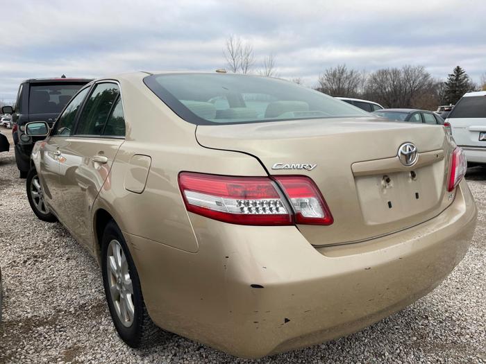2011 toyota camry base with 168298 miles for sale near elk-river, minnesota 84438de63ae5464a9cdf117407bb2443.jpg
