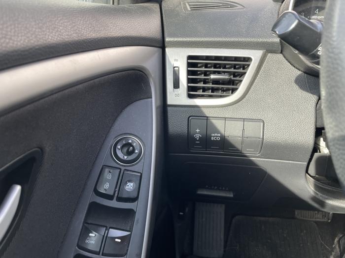 2013 hyundai elantra-gt-hatchback sel with 225910 miles for sale near elk-river, minnesota 84505ece42d849e5b179a05702995c84.jpg