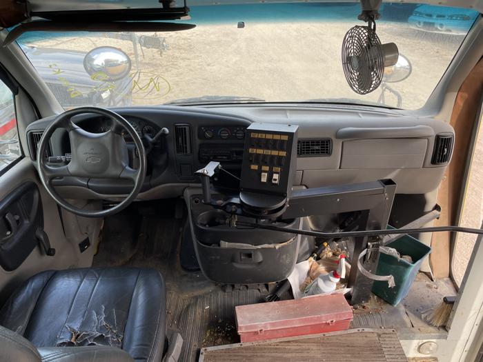1998 chevrolet express sel with 71763 miles for sale near elk-river, minnesota 84e5f52dc67c4de5a759d3c98c9953fc.jpg