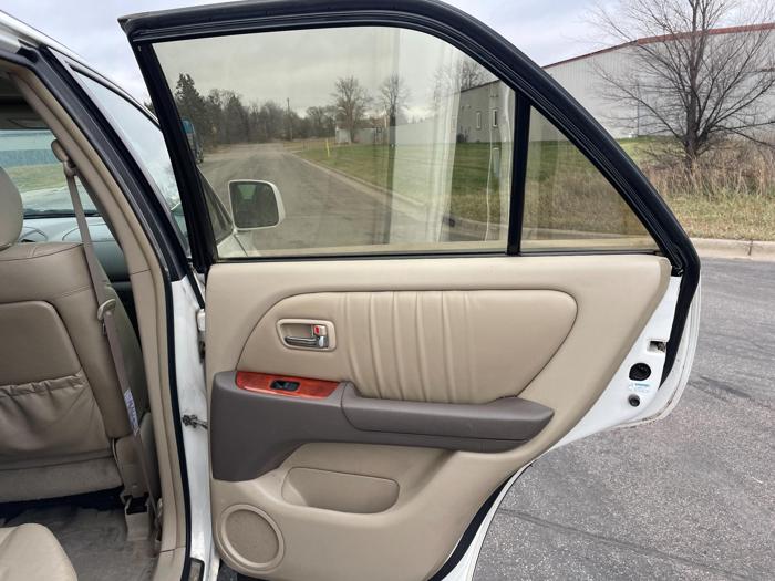 2001 lexus rx sel with 147644 miles for sale near elk-river, minnesota 86e2fae140f24e36ad6d1bda95113541.jpg