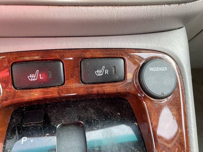 2004 toyota highlander std with 220107 miles for sale near elk-river, minnesota 86f3cfa58fba4cb99baaf00ca4d83302.jpg
