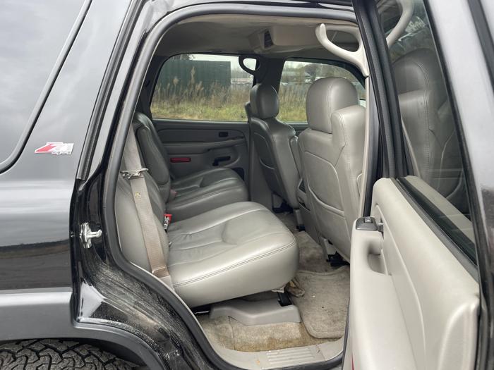 2005 chevrolet tahoe with 228414 miles for sale near elk-river, minnesota 870428673a734b9880aeba61d767597f.jpg