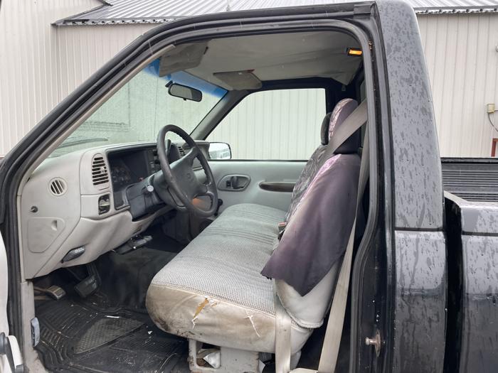 1997 chevrolet gmt-400 with 218322 miles for sale near elk-river, minnesota 88a4fccee2ba4f7386cdaaac51a9a7de.jpg