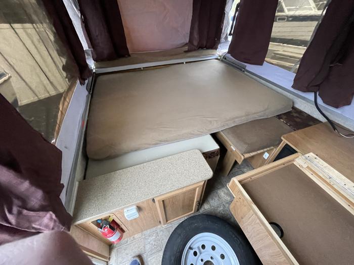 2011 palomino 4102-pop-up-camper for sale near elk-river, minnesota 88fb990e2d414b5c8bc774d244220827.jpg