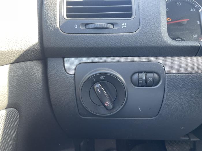2006 volkswagen jetta sel with 195690 miles for sale near elk-river, minnesota 8968c50844ca455492bdbd8b99808b08.jpg