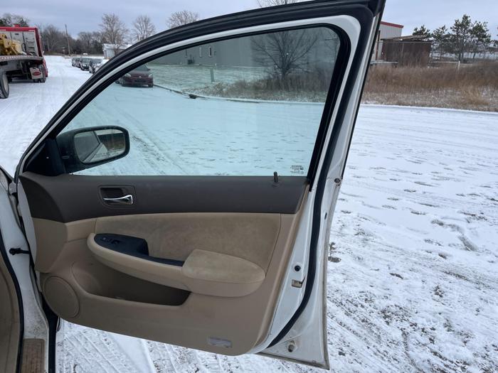 2003 honda accord lx with 172620 miles for sale near elk-river, minnesota 8aa368d7035f433db5ec5f3d4093bf2b.jpg