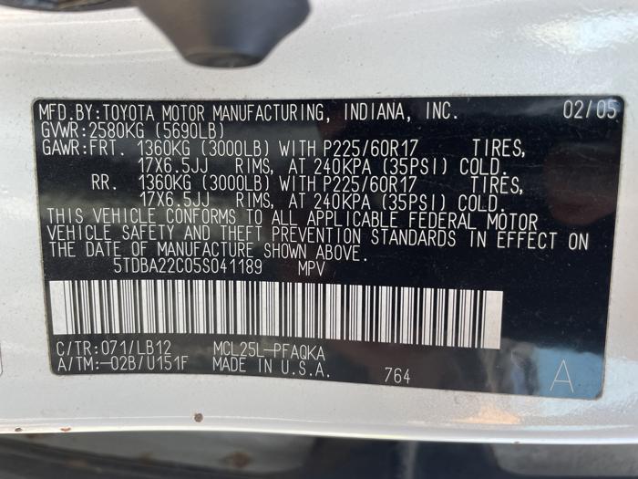 2005 toyota sienna xle with 230625 miles for sale near elk-river, minnesota 8b0bd5287cab42688b3086358681eeec.jpg