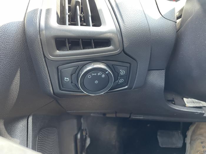 2013 ford focus se with 152963 miles for sale near elk-river, minnesota 8be7b832dc914505ac7d220f7bf40191.jpg