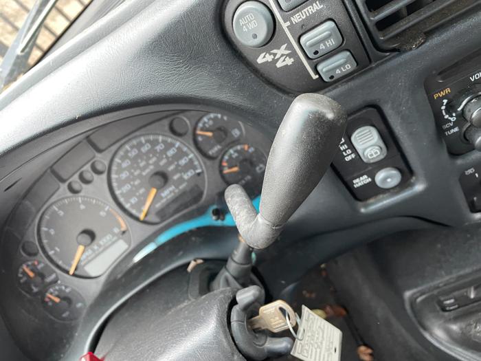 2000 chevrolet blazer ls with 254734 miles for sale near elk-river, minnesota 8c4b8d52986e49a383a56dd94cc16322.jpg