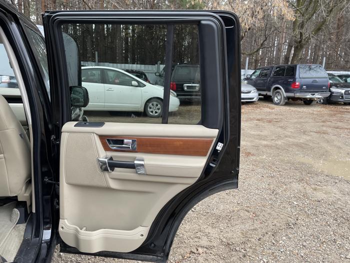 2010 land-rover lr4 hse-lux with 143958 miles for sale near elk-river, minnesota 8ec01822ed074ddf8c08d223a27a22cc.jpg