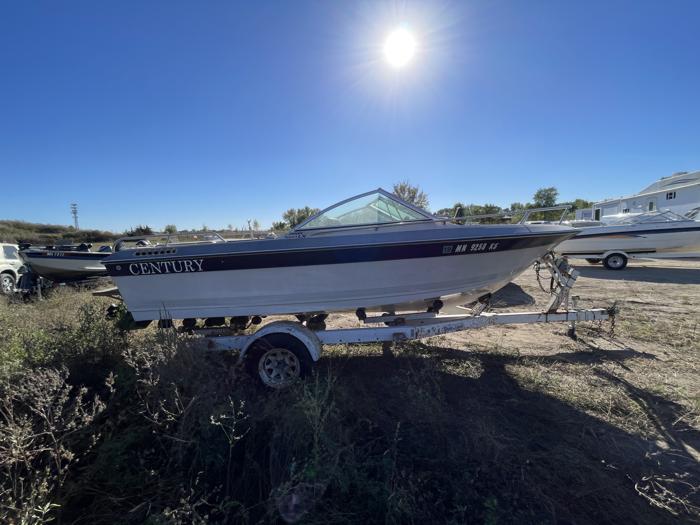1986 century- lx-2000 for sale near elk-river, minnesota 9379423969a0485099432725f92d4ea1.jpg