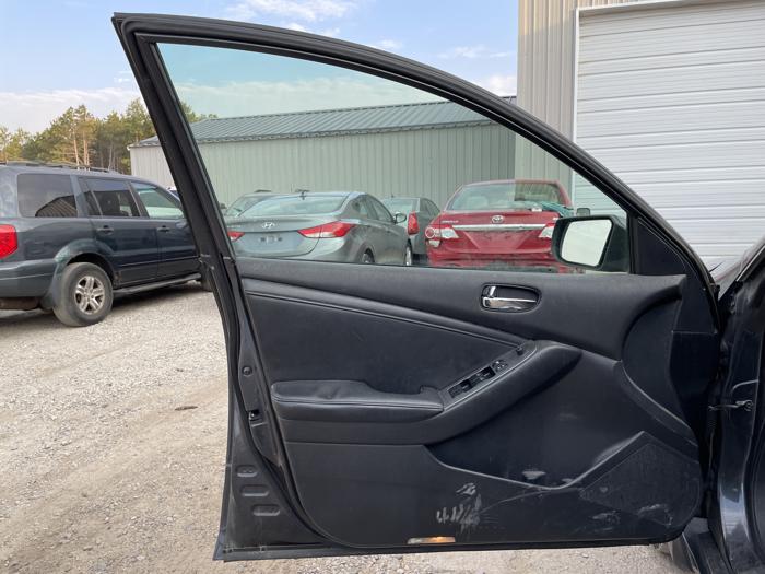 2008 nissan altima sel with 294114 miles for sale near elk-river, minnesota 98b695b5277146c8897f19be8362691d.jpg