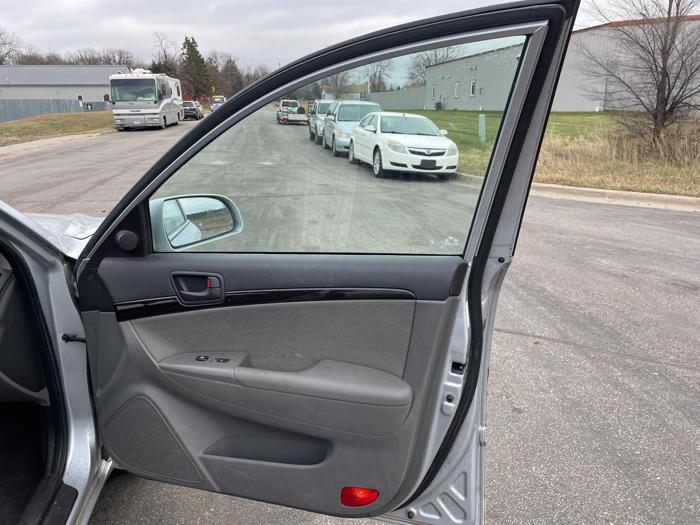 2010 hyundai sonata with 177959 miles for sale near elk-river, minnesota 98ce8788c47c4cdf84724a9c7010ea2a.jpg