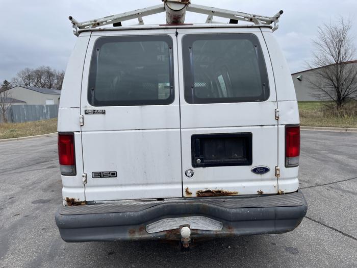 2003 ford e-150 base with 209692 miles for sale near elk-river, minnesota 99d0d851e51a43ac85dee92f613c1171.jpg
