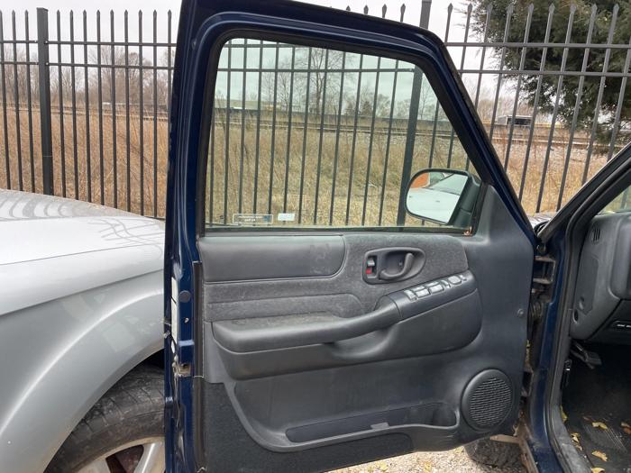 2000 chevrolet blazer ls with 254734 miles for sale near elk-river, minnesota 9a094d536a6c4800bfdef089bb68382b.jpg