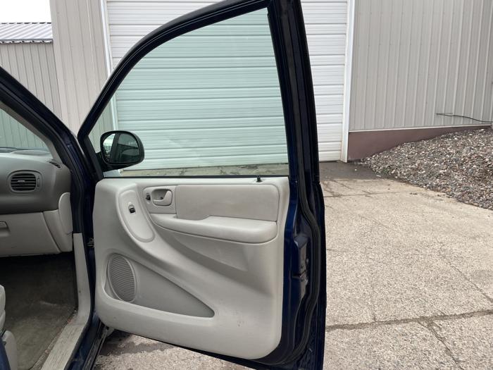 2005 dodge caravan-grand-caravan sxt with 184852 miles for sale near elk-river, minnesota 9add439db7e6422fbdce3f86ff521816.jpg