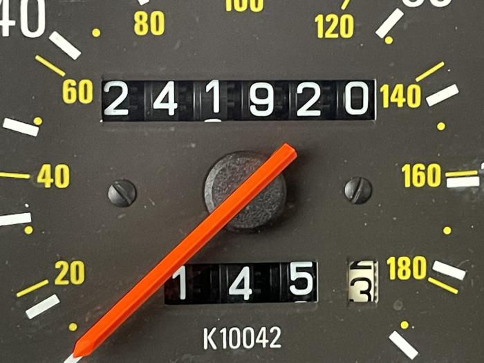 1989 volvo 240-series dl with 241920 miles for sale near elk-river, minnesota 9c02c70c0e2f448d8052a78c738efebb.jpg