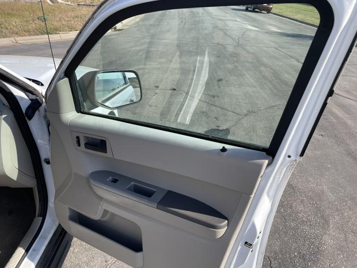2008 ford escape-xlt- xlt with 148991 miles for sale near elk-river, minnesota 9c5dab4a7c754ed4add0a3de94f18de8.jpg