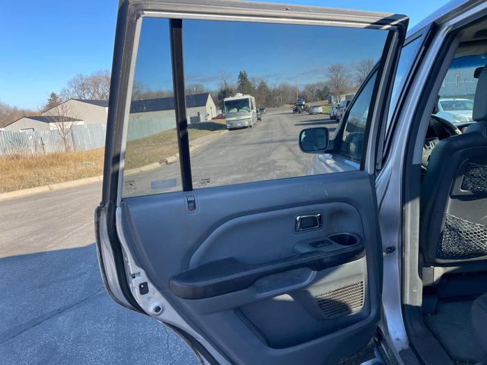 2005 honda pilot ex-l with 286175 miles for sale near elk-river, minnesota 9cebac0712084a8c814abb8a7f92b15a.jpg