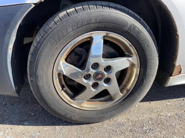 2004 pontiac grand-prix with 167566 miles for sale near elk-river, minnesota 9f348d9f7a824fefa18cba3f4df2e014.jpg
