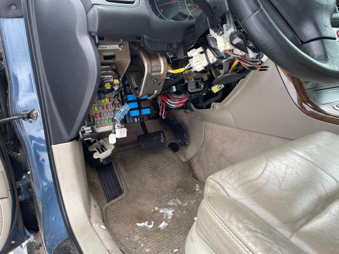 2007 subaru outback i-limited with 248516 miles for sale near elk-river, minnesota a0c50a3c3219491b987c99c6393a919c.jpg