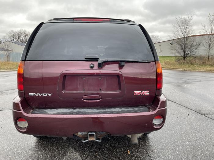 2007 gmc envoy sle1 with 203765 miles for sale near elk-river, minnesota a0d83bd069244dfdb87f98598528a39c.jpg