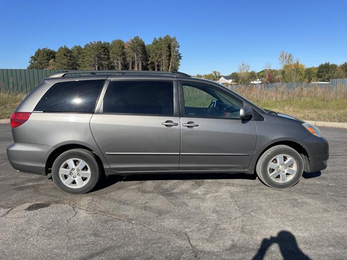 2004 toyota sienna xle with 268017 miles for sale near elk-river, minnesota a10d9efa1d344345921506ec24dbea8d.jpg