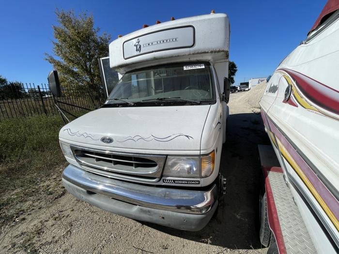 2001 ford e-350-sd sel with 110286 miles for sale near elk-river, minnesota a2caf5973dff4cf7bc9d89b871e9b218.jpg
