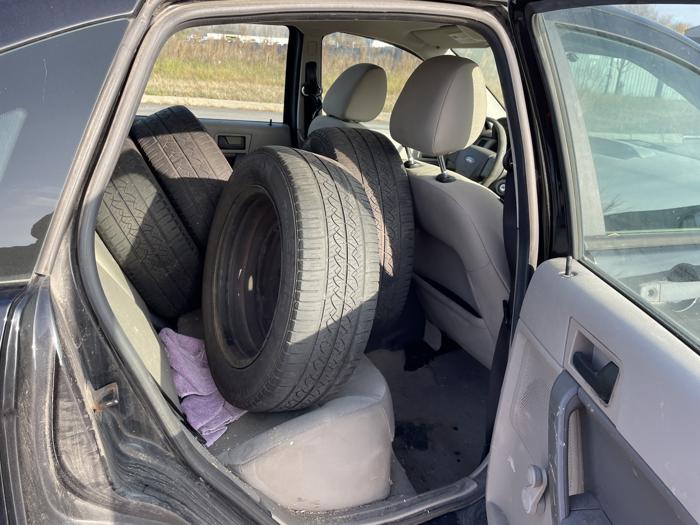 2009 ford focus s with 231203 miles for sale near elk-river, minnesota a55db44c34044636a095c0f3fa618400.jpg