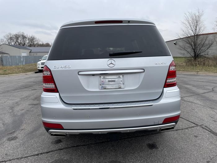 2010 mercedes-benz gl-class 4-matic with 236220 miles for sale near elk-river, minnesota a57dd7777d4a417384be3e24e14da3d9.jpg