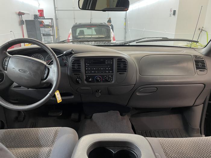 2002 ford f150 xlt with 188087 miles for sale near elk-river, minnesota a6f2f91faa864e2c8e65c6c10493f32d.jpg