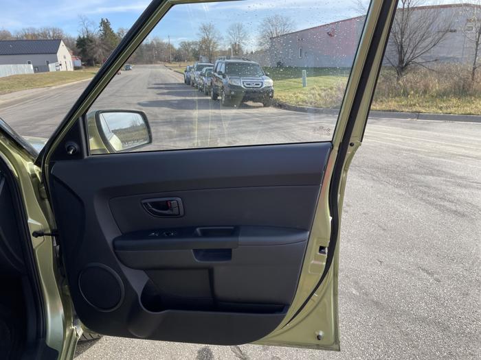 2013 kia soul base with 95314 miles for sale near elk-river, minnesota a80ba2f1ca8d44b9983b59b09bc1664a.jpg