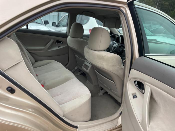 2011 toyota camry base with 168298 miles for sale near elk-river, minnesota a80ddf8da4b547b9be87f366ef6b2bc8.jpg