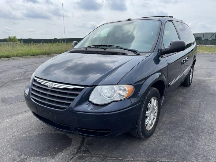 2007 chrysler town-&-country touring with 216573 miles for sale near elk-river, minnesota a87593a2861443b1af3bb9fabb479bcb.jpg