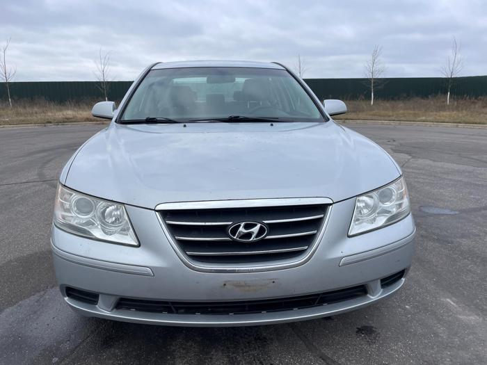2010 hyundai sonata with 177959 miles for sale near elk-river, minnesota a90056e0a1cc46c3b26e54e790c0d14c.jpg