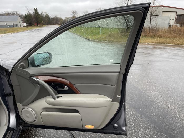 2006 acura rl with 162364 miles for sale near elk-river, minnesota aae85fbf18c84ad4a648ece897ce8ea1.jpg