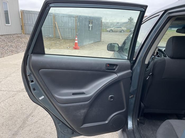 2007 pontiac vibe base with 299999 miles for sale near elk-river, minnesota accaf1d5cd8a4e50bd78c81d74d6abbc.jpg
