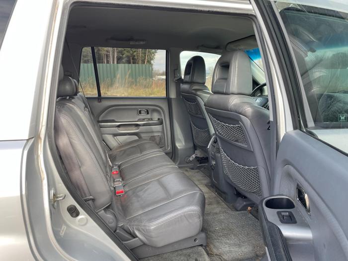 2004 honda pilot ex-l with 209900 miles for sale near elk-river, minnesota acd96f783cc84c95b0ca796390efa636.jpg